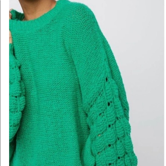 Emerald/kelly green sweater with detailed sleeves - Picture 4 of 5